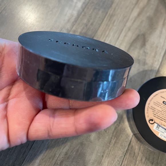Sephora Matte Foundation Powder - Picture 3 of 4